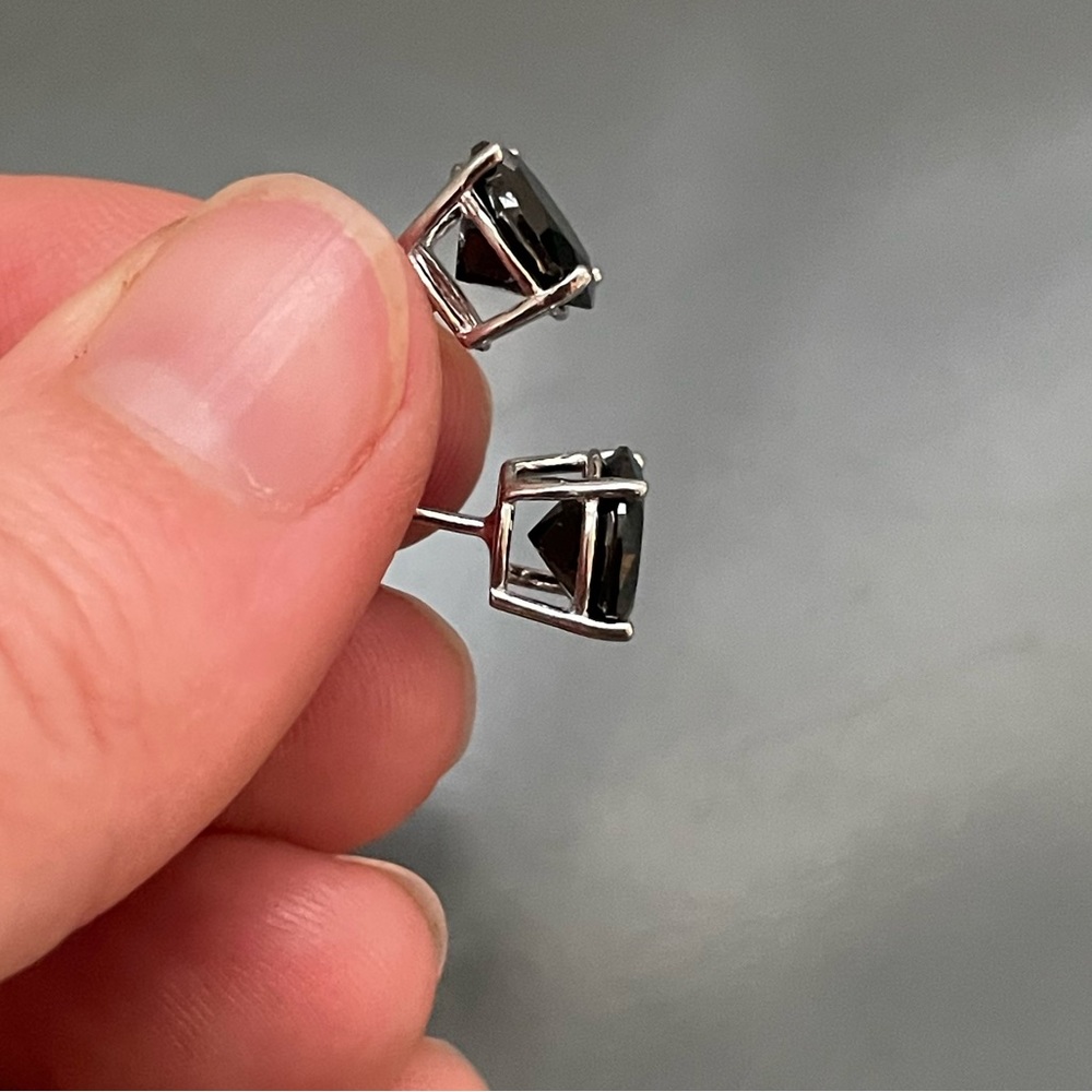 Black stone studs